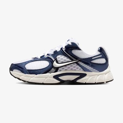 Nike V5 Rnr Sneakers